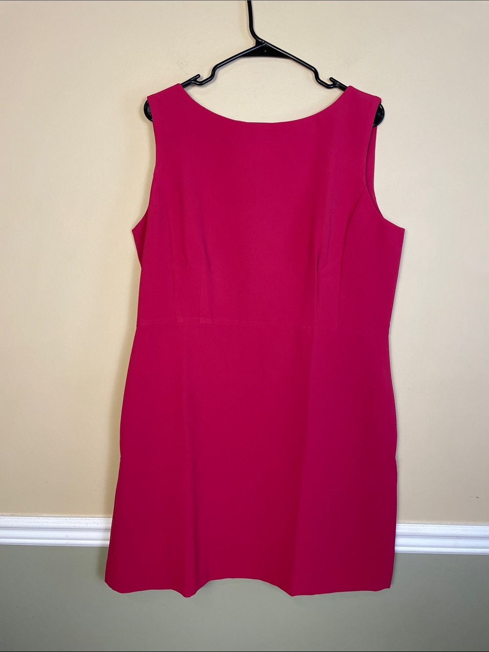 NWT Ann Taylor Petite Women’s Fluid Crepe Dark Pink Sleeveless Sheath Dress